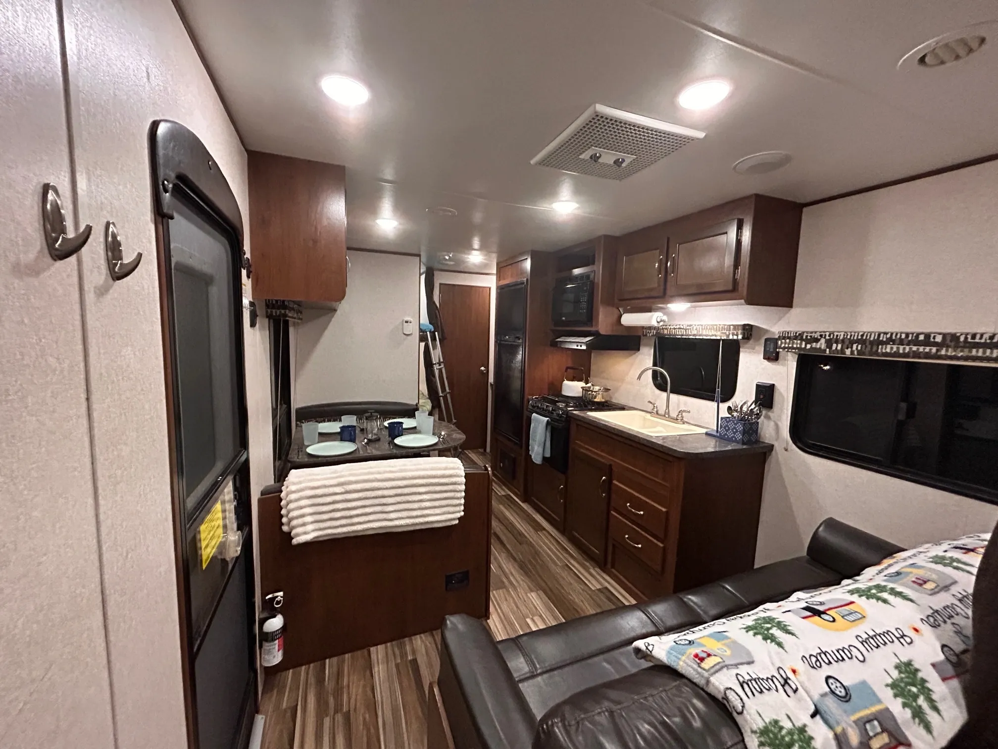 Jayco Baja Edition Bunkhouse (Shared) 4