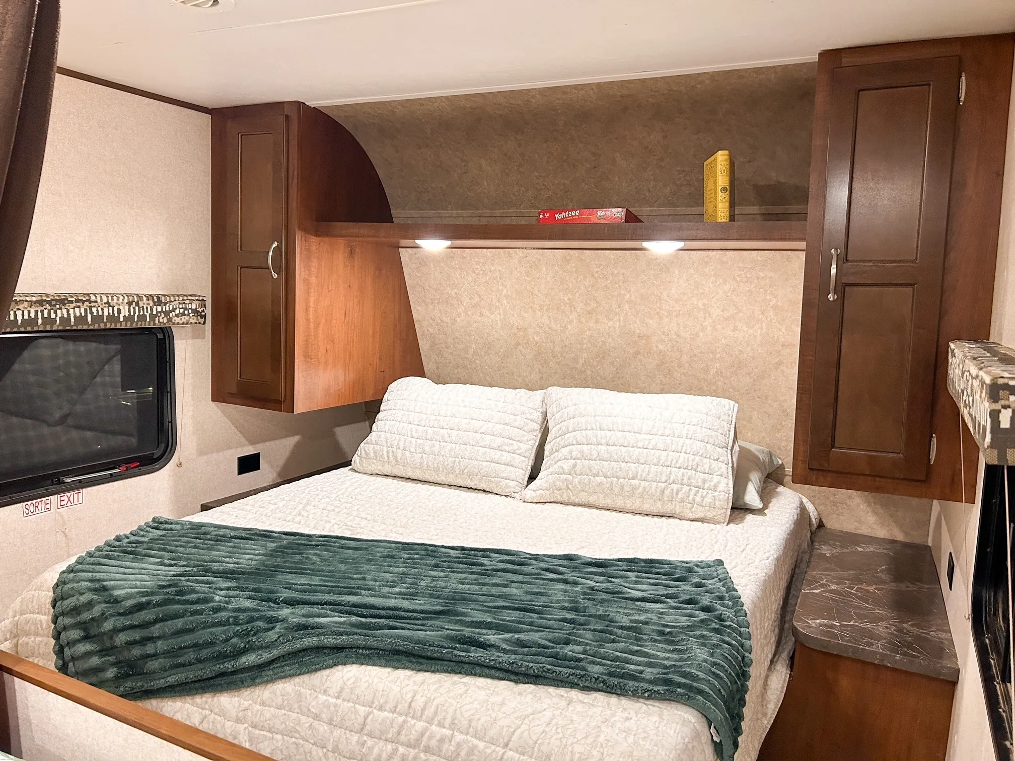 Jayco Baja Edition Bunkhouse (Shared) 9